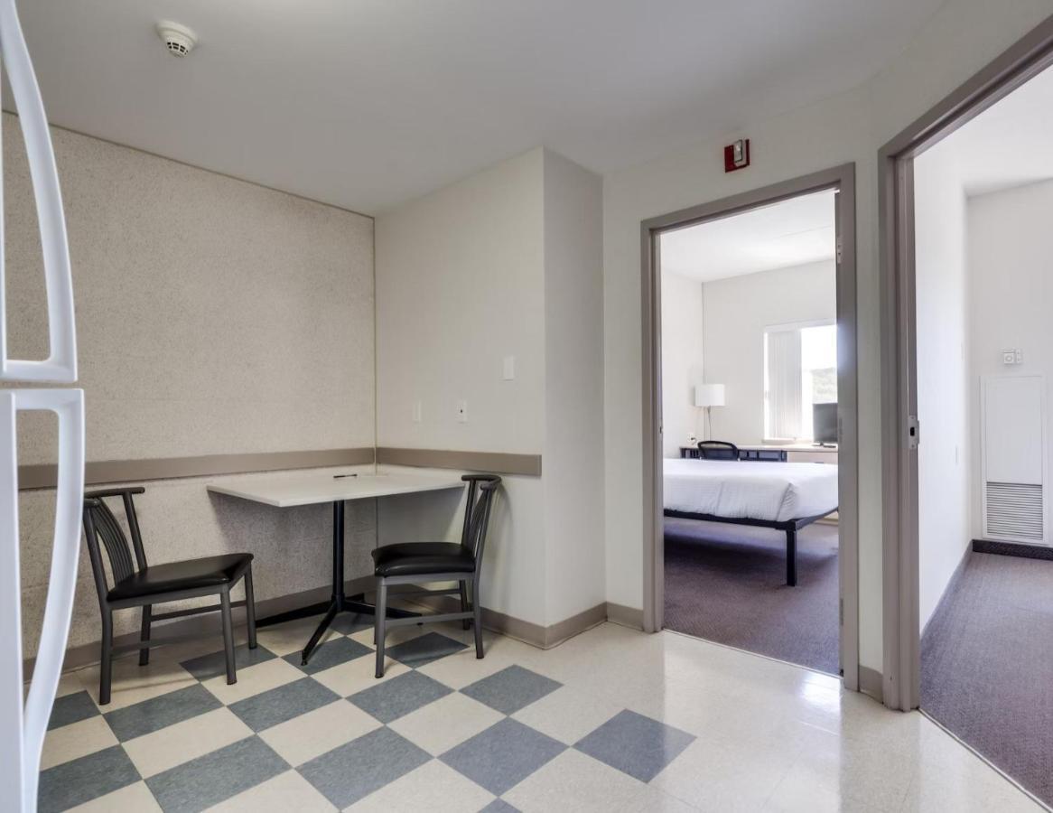 Residence & Conference Centre - Niagara-On-The-Lake Sainte-Catherine エクステリア 写真