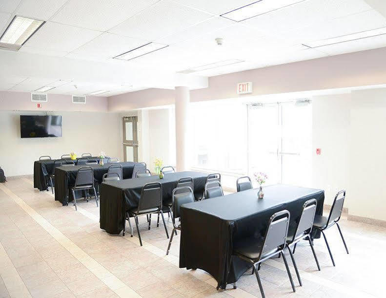 Residence & Conference Centre - Niagara-On-The-Lake Sainte-Catherine エクステリア 写真